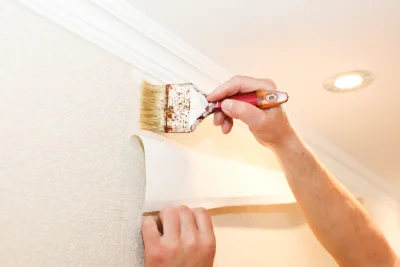 Pose de papier peint à Durcet — revêtements muraux et toiles de verre